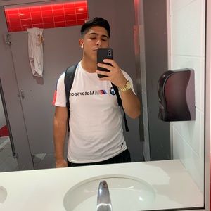 Meet your Posher, Javier